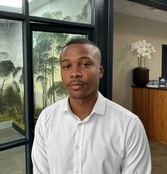 Ziphezinhle  Mfeka, estate agent